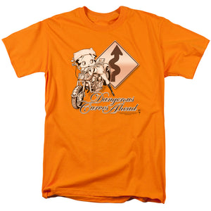 AN OFFCIALLY LICENSED BETTY BOOP DANGEROUS CURVES MEN'S REGULAR FIT T-SHIRT ORANGE