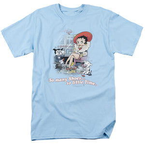 AN OFFCIALLY LICENSED BETTY BOOP SO MANY SHOES MEN'S REGULAR FIT T-SHIRT LIGHT BLUE