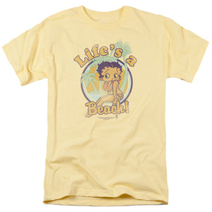 AN OFFCIALLY LICENSED BETTY BOOP LIFES A BEACH MEN'S REGULAR FIT T-SHIRT BANANA