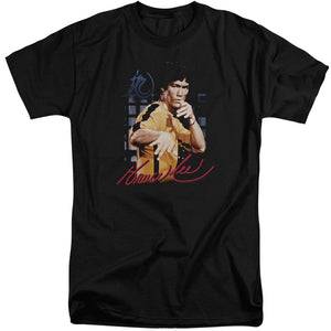 AN OFFCIALLY LICENSED BRUCE LEE YELLOW JUMPSUIT MEN'S TALL FIT T-SHIRT BLACK