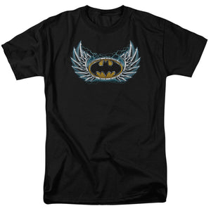 AN OFFCIALLY LICENSED BATMAN STEEL WINGS LOGO MEN'S REGULAR FIT T-SHIRT BLACK
