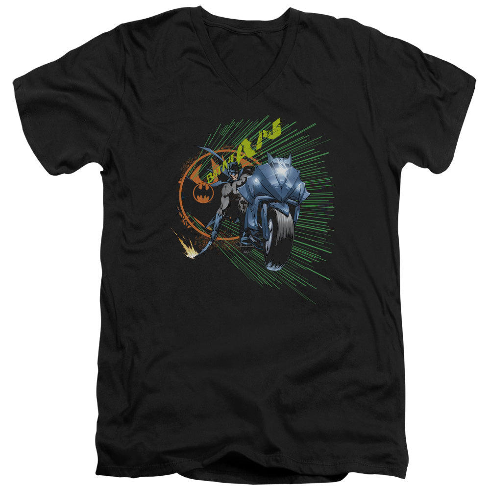 AN OFFCIALLY LICENSED BATMAN BATCYCLE MEN'S V-NECK T-SHIRT BLACK