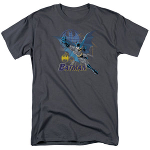 AN OFFCIALLY LICENSED BATMAN CAPE OUTSTRETCHED MEN'S REGULAR FIT T-SHIRT CHARCOAL
