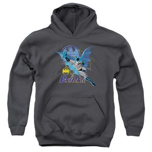 AN OFFCIALLY LICENSED BATMAN CAPE OUTSTRETCHED YOUTH HOODIE CHARCOAL