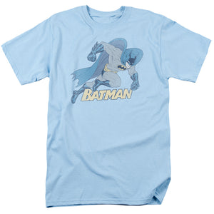 AN OFFCIALLY LICENSED BATMAN RUNNING RETRO MEN'S REGULAR FIT T-SHIRT LIGHT BLUE