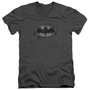 AN OFFCIALLY LICENSED BATMAN ARCANE BAT LOGO MEN'S V-NECK T-SHIRT CHARCOAL