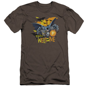 AN OFFCIALLY LICENSED BATMAN BATS WELCOME MEN'S PREMIUM SLIM FIT T-SHIRT CHARCOAL