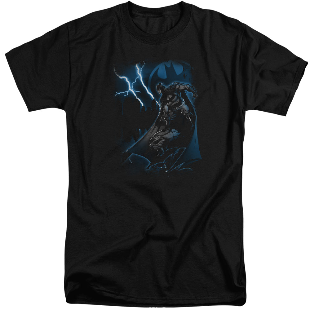 AN OFFCIALLY LICENSED BATMAN LIGHTNING STRIKES MEN'S TALL FIT T-SHIRT BLACK