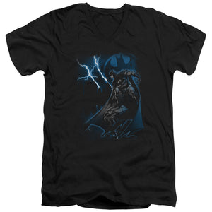 AN OFFCIALLY LICENSED BATMAN LIGHTNING STRIKES MEN'S V-NECK T-SHIRT BLACK