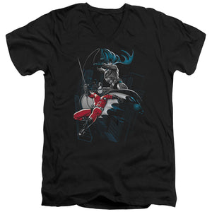 AN OFFCIALLY LICENSED BATMAN BLACK AND WHITE MEN'S V-NECK T-SHIRT BLACK