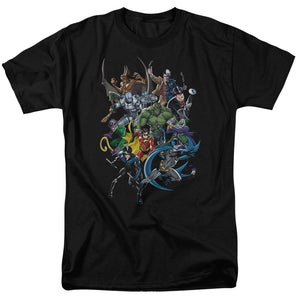 AN OFFCIALLY LICENSED BATMAN SAINTS AND PSYCHOS MEN'S REGULAR FIT T-SHIRT BLACK