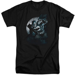 AN OFFCIALLY LICENSED BATMAN BATMAN SPOTLIGHT MEN'S TALL FIT T-SHIRT BLACK