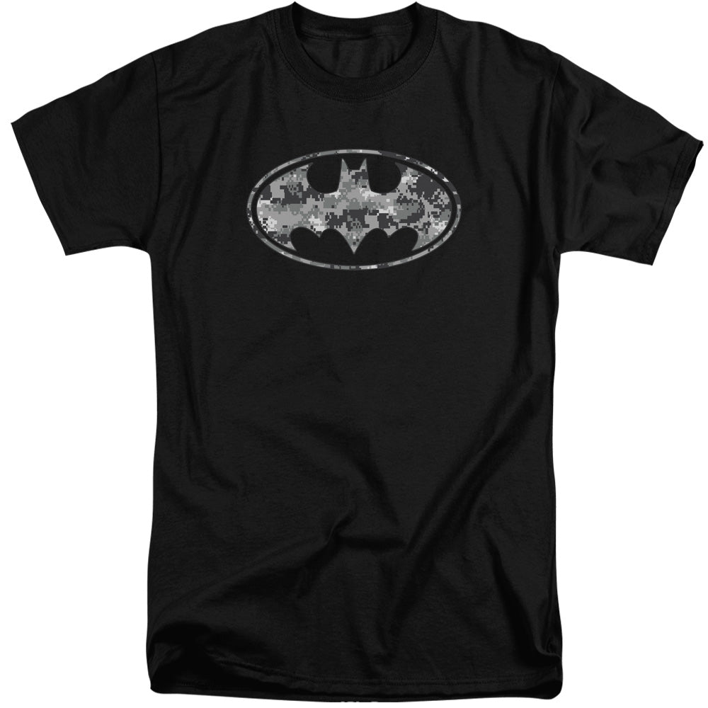 AN OFFCIALLY LICENSED BATMAN URBAN CAMO SHIELD MEN'S TALL FIT T-SHIRT BLACK