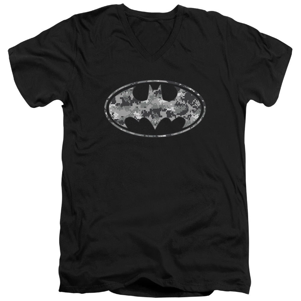 AN OFFCIALLY LICENSED BATMAN URBAN CAMO SHIELD MEN'S V-NECK T-SHIRT BLACK