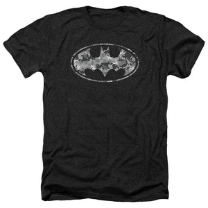 AN OFFCIALLY LICENSED BATMAN URBAN CAMO SHIELD MEN'S HEATHER T-SHIRT CHARCOAL