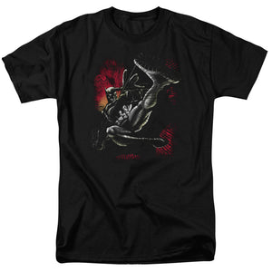 AN OFFCIALLY LICENSED BATMAN KICK SWING MEN'S REGULAR FIT T-SHIRT BLACK