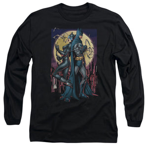 AN OFFCIALLY LICENSED BATMAN PAINT THE TOWN RED MEN'S LONG SLEEVE T-SHIRT BLACK