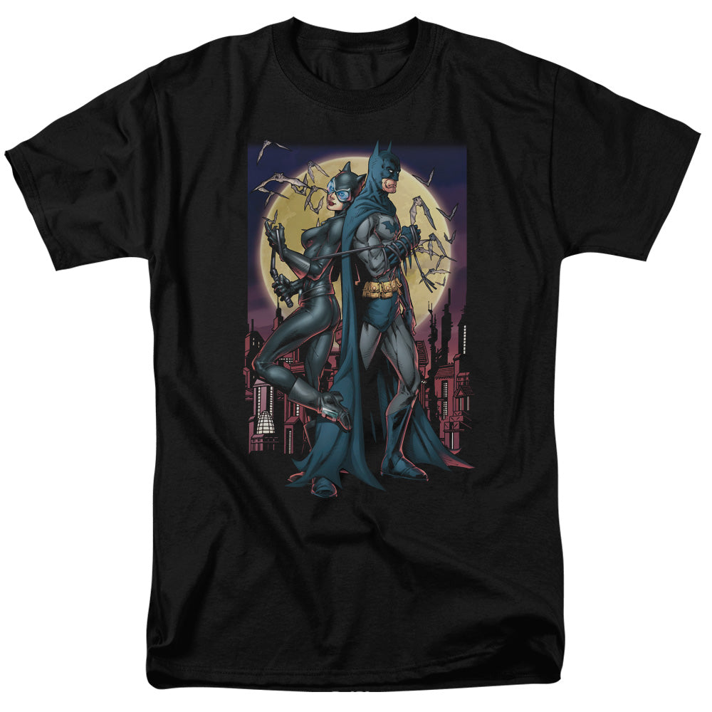 AN OFFCIALLY LICENSED BATMAN PAINT THE TOWN RED MEN'S REGULAR FIT T-SHIRT BLACK