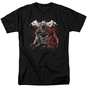 AN OFFCIALLY LICENSED BATMAN RAGING BAT MEN'S REGULAR FIT T-SHIRT BLACK