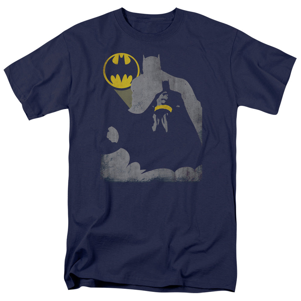 AN OFFCIALLY LICENSED BATMAN BAT KNOCKOUT MEN'S REGULAR FIT T-SHIRT NAVY