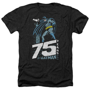 AN OFFCIALLY LICENSED BATMAN ROOFTOP MEN'S HEATHER T-SHIRT CHARCOAL