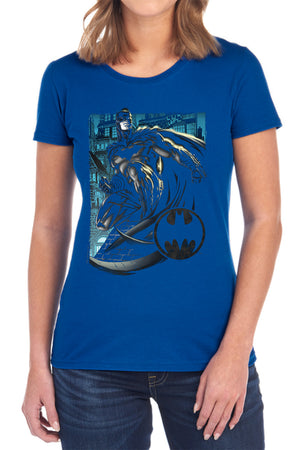 AN OFFCIALLY LICENSED BATMAN KNIGHT FALLS IN GOTHAM WOMEN'S REGULAR FIT T-SHIRT BLACK