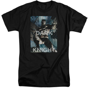 AN OFFCIALLY LICENSED BATMAN FIGHTING THE STORM MEN'S TALL FIT T-SHIRT BLACK