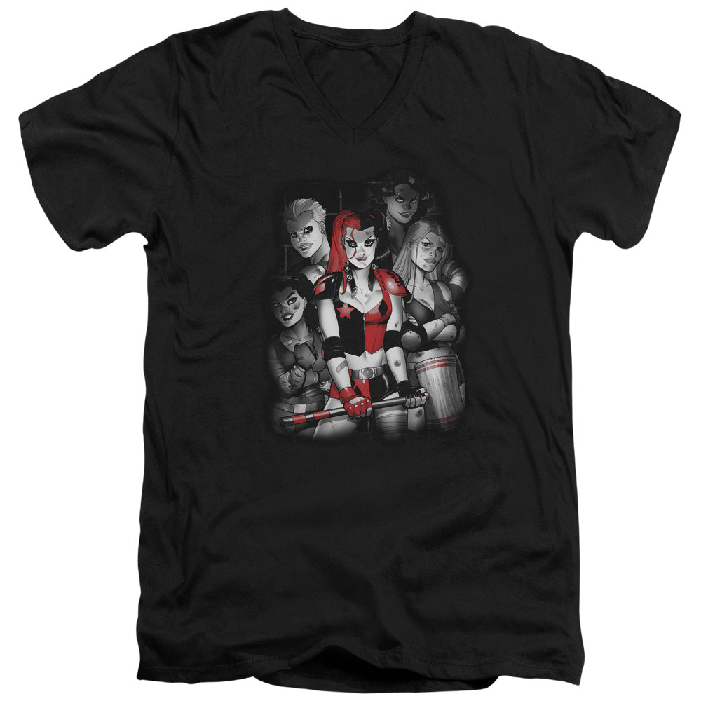 AN OFFCIALLY LICENSED BATMAN BAD GALS BW MEN'S V-NECK T-SHIRT BLACK