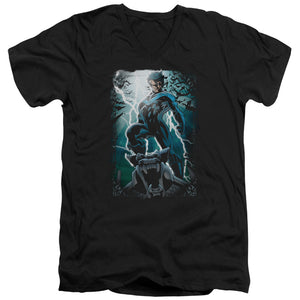 AN OFFCIALLY LICENSED BATMAN NIGHT LIGHT MEN'S V-NECK T-SHIRT BLACK