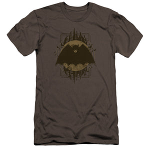 AN OFFCIALLY LICENSED BATMAN BATMAN CREST MEN'S PREMIUM SLIM FIT T-SHIRT CHARCOAL