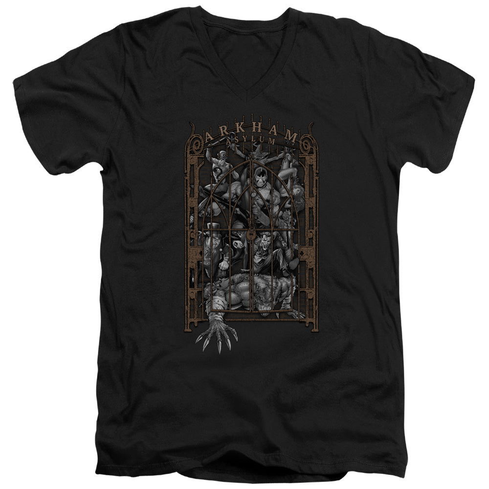 AN OFFCIALLY LICENSED BATMAN ARKHAMS GATE MEN'S V-NECK T-SHIRT BLACK