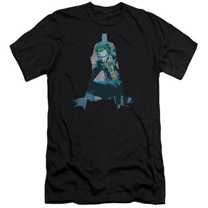 AN OFFCIALLY LICENSED BATMAN SCENE INSIDE MEN'S PREMIUM SLIM FIT T-SHIRT BLACK