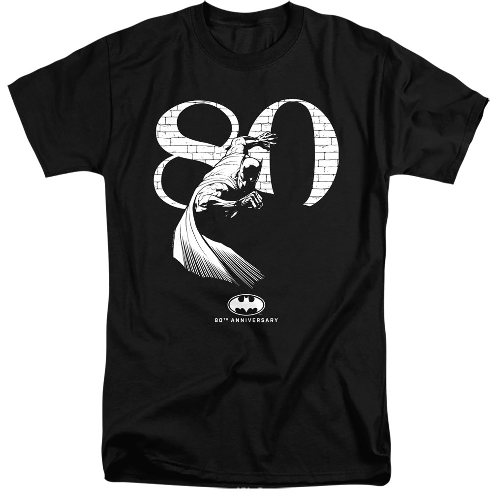 AN OFFCIALLY LICENSED BATMAN 80 WALL MEN'S TALL FIT T-SHIRT BLACK
