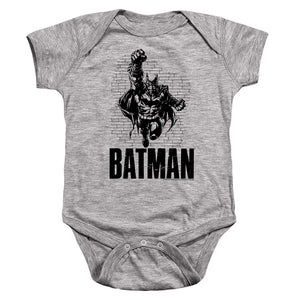 AN OFFCIALLY LICENSED BATMAN BATMAN ATTACK 1 BABY BODYSUIT ATHLETIC HEATHER