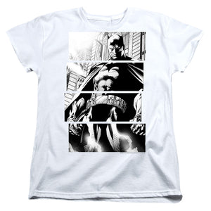 AN OFFCIALLY LICENSED BATMAN PANELS WOMEN'S REGULAR FIT T-SHIRT WHITE