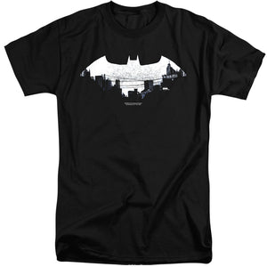 AN OFFCIALLY LICENSED BATMAN BAT LOGO CITYSCAPE MEN'S TALL FIT T-SHIRT BLACK
