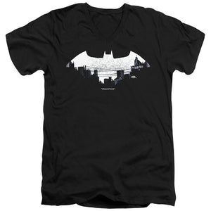 AN OFFCIALLY LICENSED BATMAN BAT LOGO CITYSCAPE MEN'S V-NECK T-SHIRT BLACK