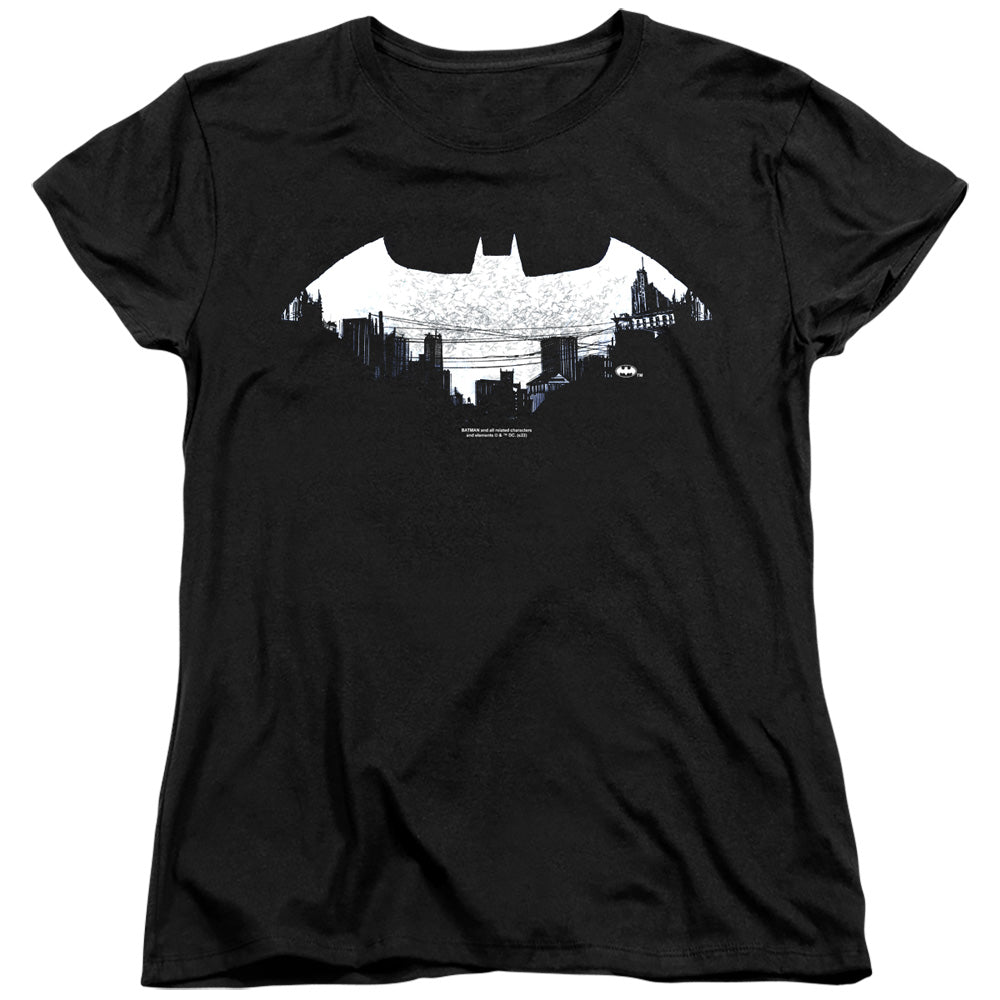 AN OFFCIALLY LICENSED BATMAN BAT LOGO CITYSCAPE WOMEN'S REGULAR FIT T-SHIRT BLACK
