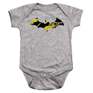 AN OFFCIALLY LICENSED BATMAN BATMAN TORN GOTHAM LOGO BABY BODYSUIT ATHLETIC HEATHER