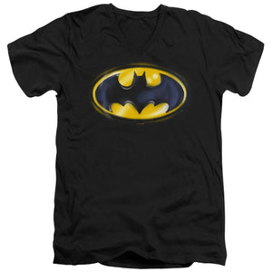 AN OFFCIALLY LICENSED BATMAN BATMAN AIRBRUSH LOGO MEN'S V-NECK T-SHIRT BLACK