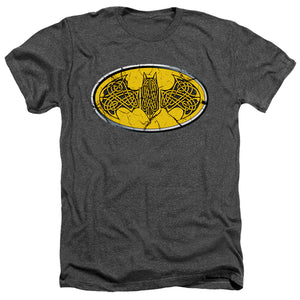 AN OFFCIALLY LICENSED BATMAN CELTIC SHIELD MEN'S HEATHER T-SHIRT CHARCOAL