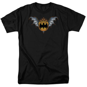 AN OFFCIALLY LICENSED BATMAN BAT WINGS LOGO MEN'S REGULAR FIT T-SHIRT BLACK