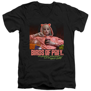 AN OFFCIALLY LICENSED BIRDS OF PREY LOVE STINKS MEN'S V-NECK T-SHIRT BLACK