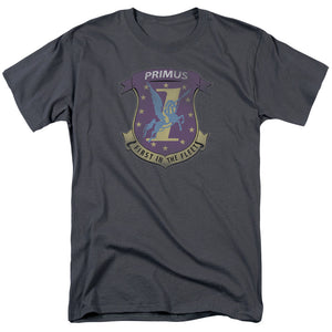 AN OFFCIALLY LICENSED BSG PRIMAS BADGE MEN'S REGULAR FIT T-SHIRT CHARCOAL