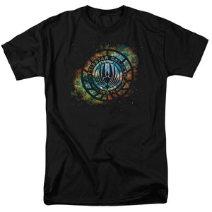 AN OFFCIALLY LICENSED BATTLESTAR GALACTICA (NEW) EMBLEM KNOCK-OUT MEN'S REGULAR FIT T-SHIRT BLACK