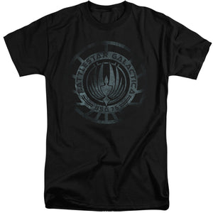 AN OFFCIALLY LICENSED BATTLESTAR GALACTICA (NEW) FADED EMBLEM MEN'S TALL FIT T-SHIRT BLACK