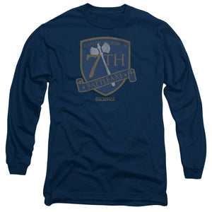AN OFFCIALLY LICENSED BSG BATTLEAXE BADGE MEN'S LONG SLEEVE T-SHIRT NAVY
