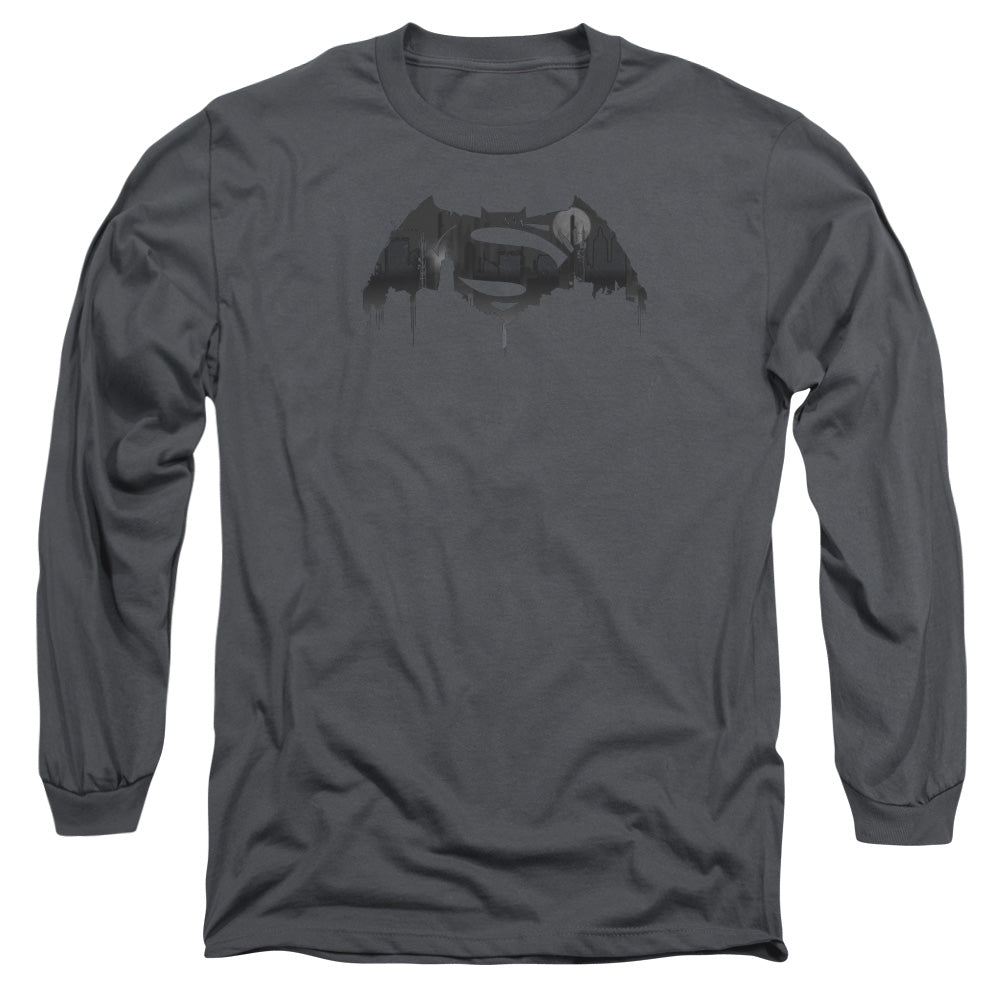 AN OFFCIALLY LICENSED BATMAN V SUPERMAN CITYSCAPE LOGO MEN'S LONG SLEEVE T-SHIRT CHARCOAL