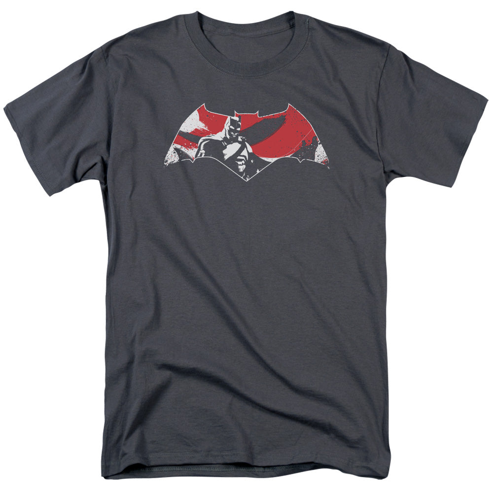 AN OFFCIALLY LICENSED BATMAN V SUPERMAN ARMOR SPLATTER LOGO MEN'S REGULAR FIT T-SHIRT CHARCOAL
