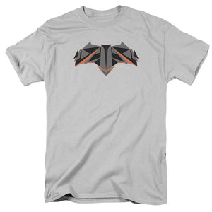 AN OFFCIALLY LICENSED BATMAN V SUPERMAN TECH BAT LOGO MEN'S REGULAR FIT T-SHIRT SILVER